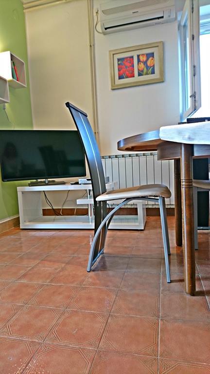 Countryside Family Retreat Apartment ชิเบนิก ภายนอก รูปภาพ
